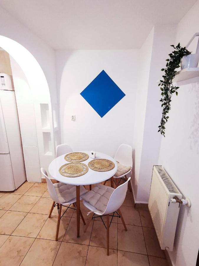 105500 Apartment Buşteni Eksteriør billede