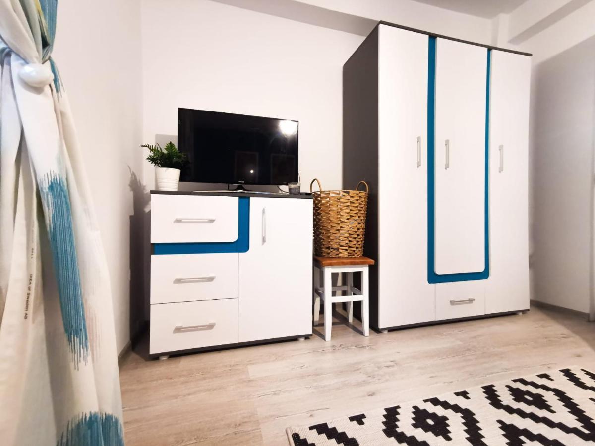 105500 Apartment Buşteni Eksteriør billede